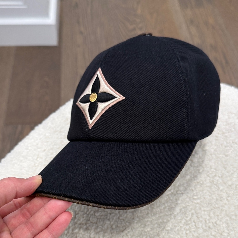 Louis Vuitton Black Cap